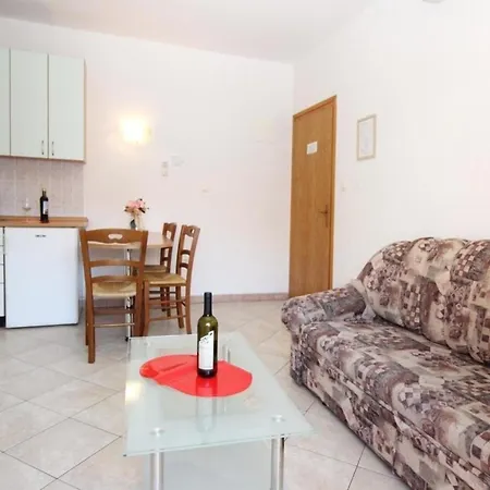 Apartment In Mit Eigenem Balkon - B59598 *